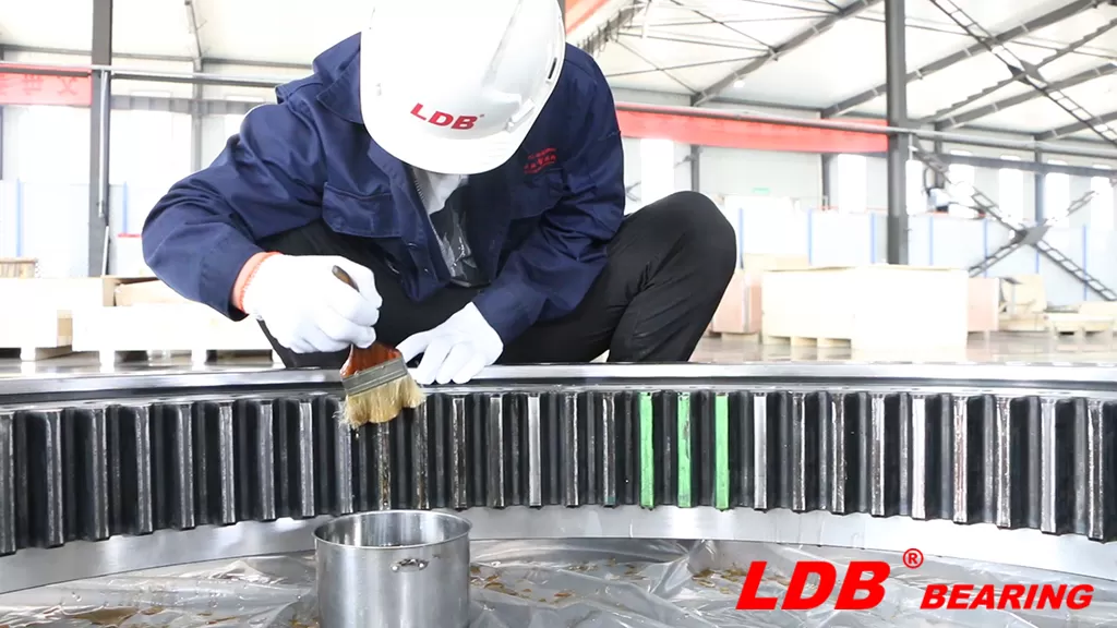 Slewing-Bearing-Installation-04.jpg
