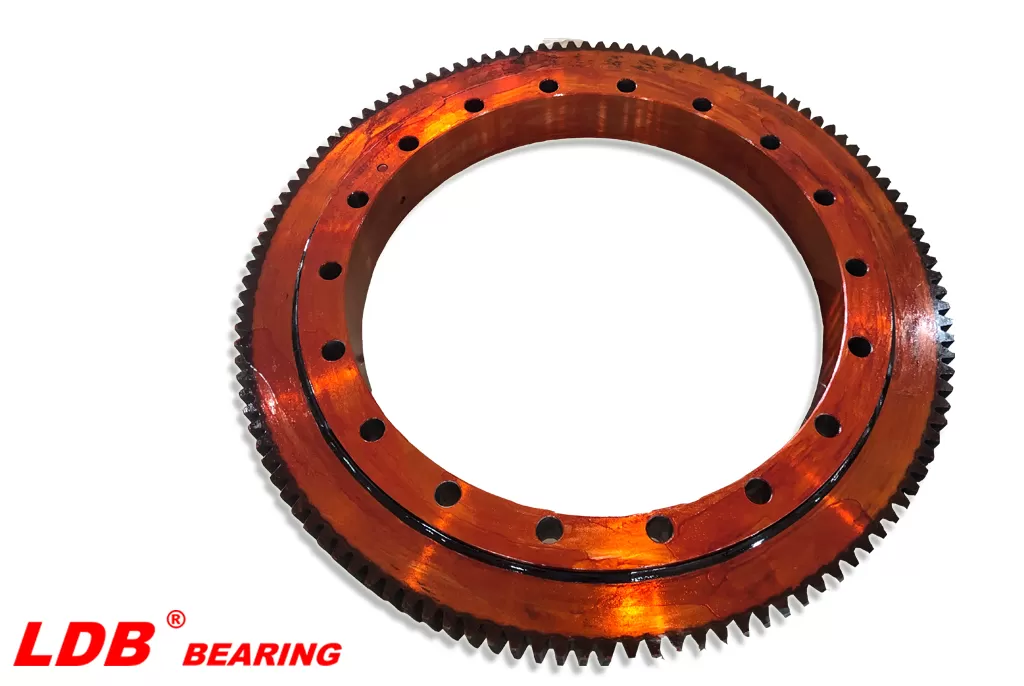 Slewing-Bearing-Installation-01.jpg