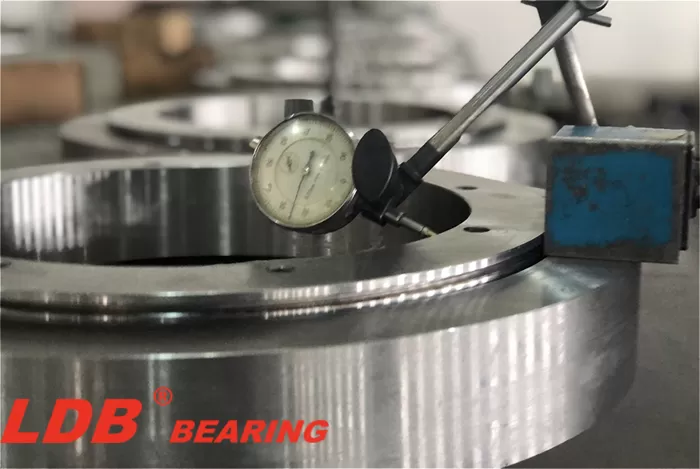 Slewing-Bearing-Installation-03.jpg