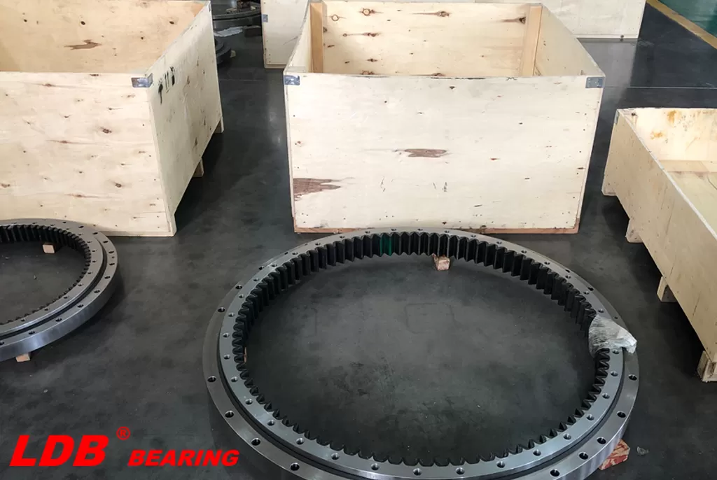 Slewing-Bearing-Installation-02.jpg